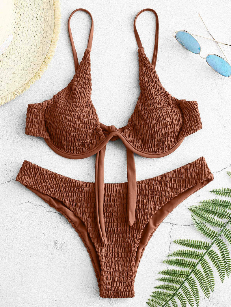 Bikini Ruchado con Top Con Varillas